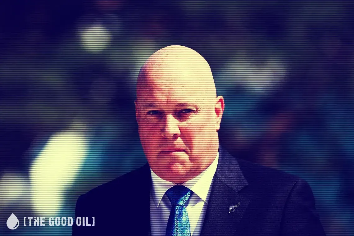 National’s Poll Nightmare: Luxon Sinks, Hipkins Rises and the Centre-Left Takes Control