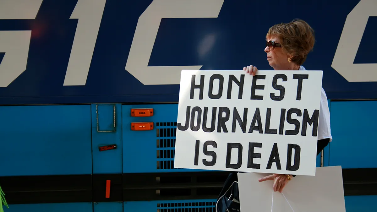 Quelle Surprise! More People Distrust the Media Than Ever Before