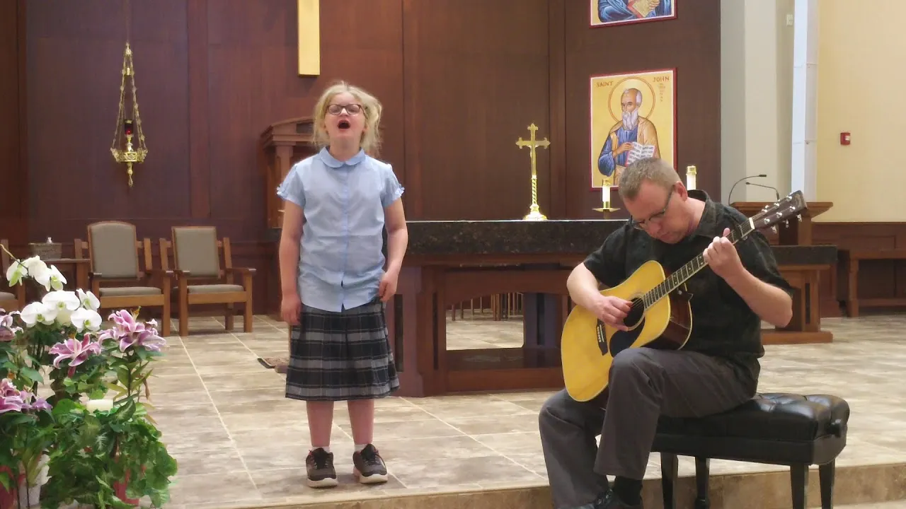 Hallelujah, Religious version (7-year-old with Stunning Voice)