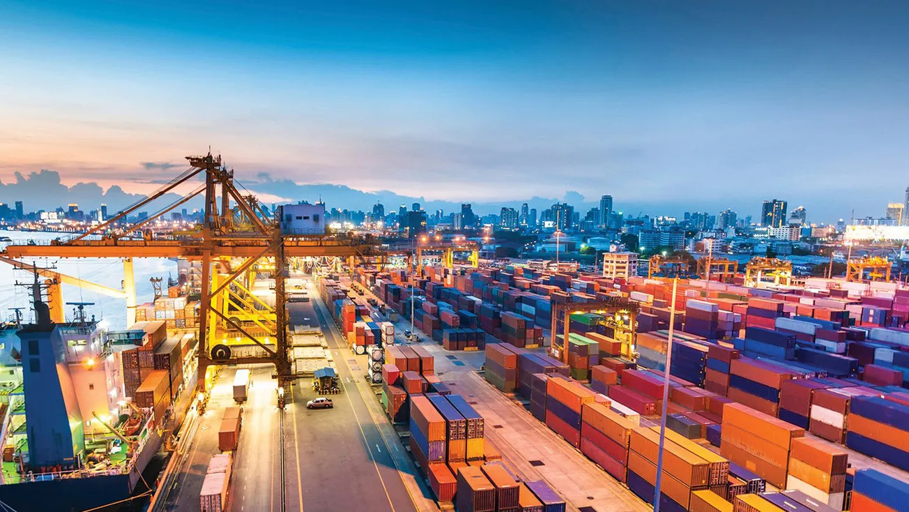 No Urgency on Port Worker Vaccinations