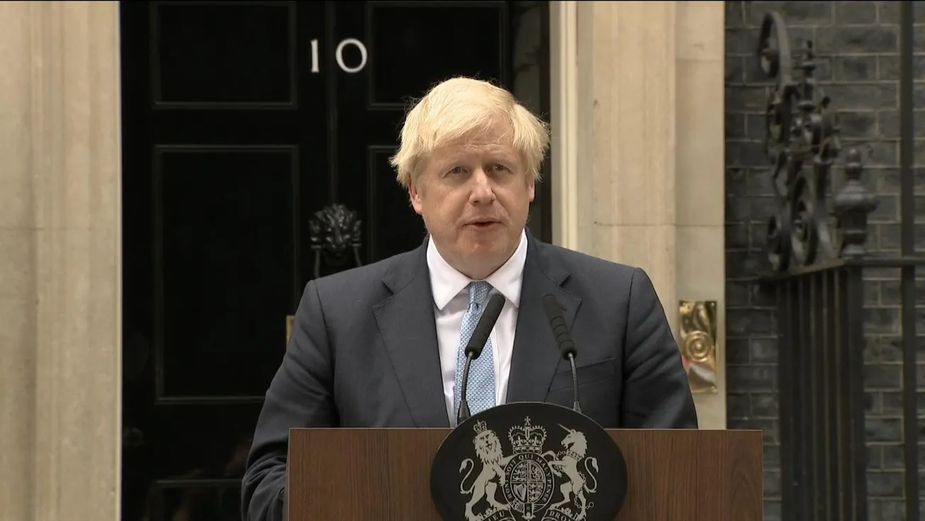 Boris Johnson Has Two Choices