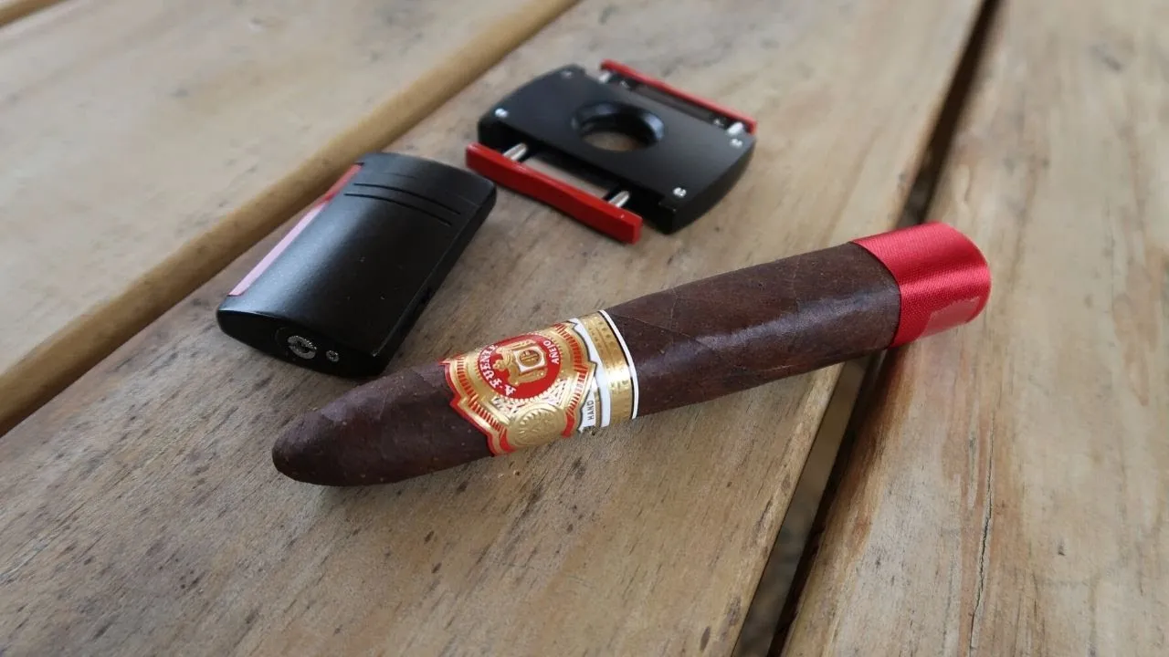 Arturo Fuente Anejo Shark review!