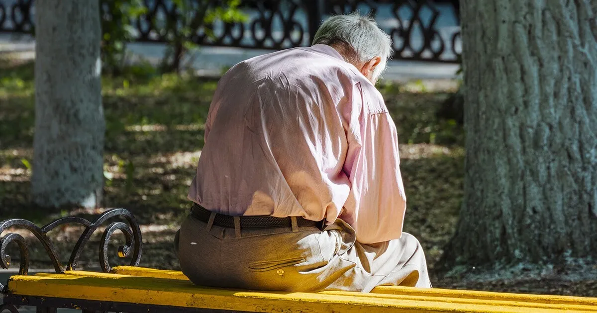 Govt Made It Hard for Victims to Get Help to Save Money