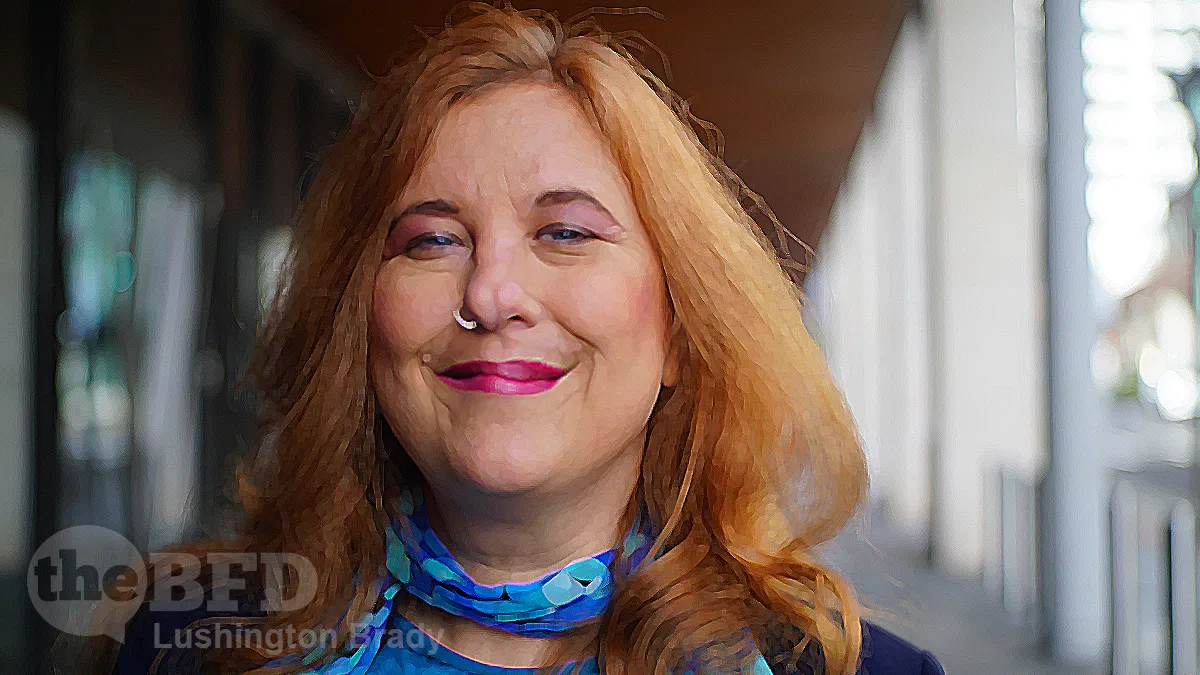 “Defund Police” Councillor Calls the Cops