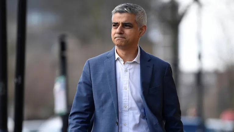 Sadiq Khan Still Dodging the Awkward Questions and Staying Well Clear of ‘Live Fire’ Debate