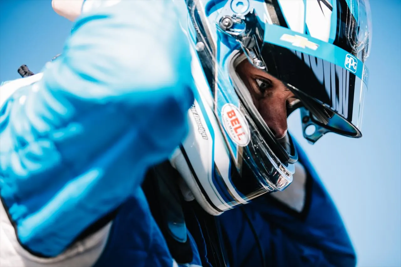 Scotty Mac and Dixie, Racing for NZ in This Morning’s Indycar Race