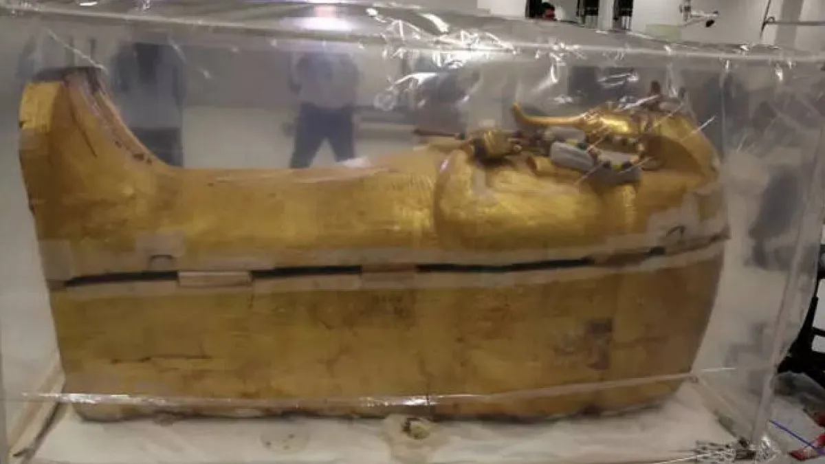King Tut’s Coffin Is on the Move