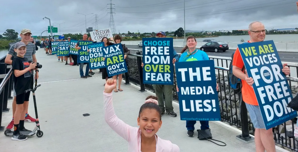 Truckers Convoy Sunday: Photos & Videos