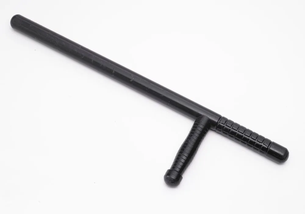 Police Now Armed with Riot Shields and Batons! LIVE Feed from Chantelle Baker