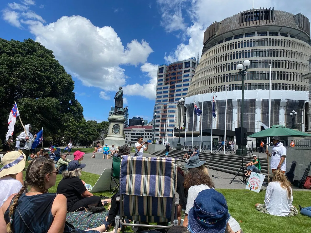 Picnic at Parliament to Remember the Day They Held the Line