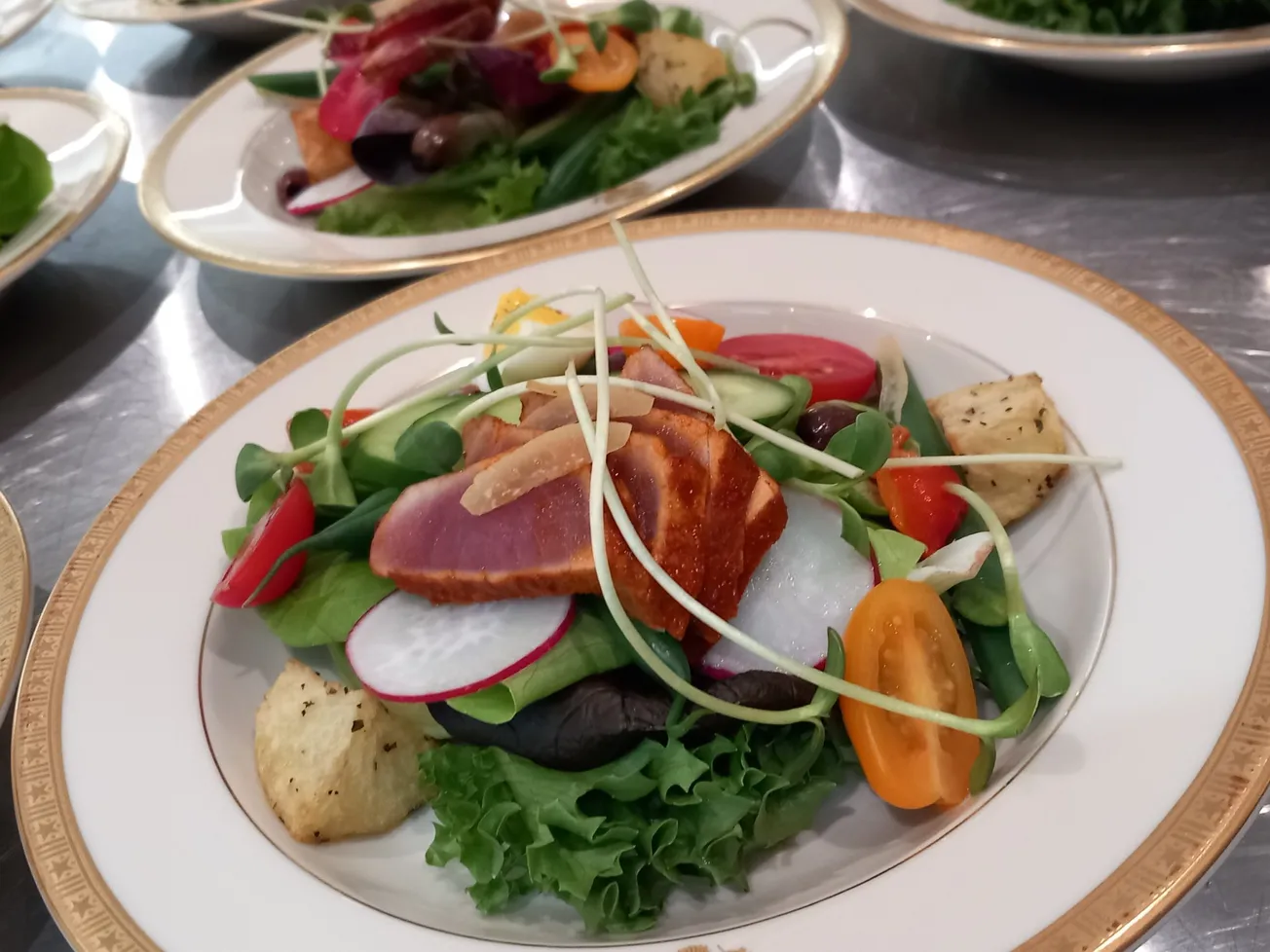 The BFD Food Column: Niçoise Salad with Pan-Seared Red Tuna